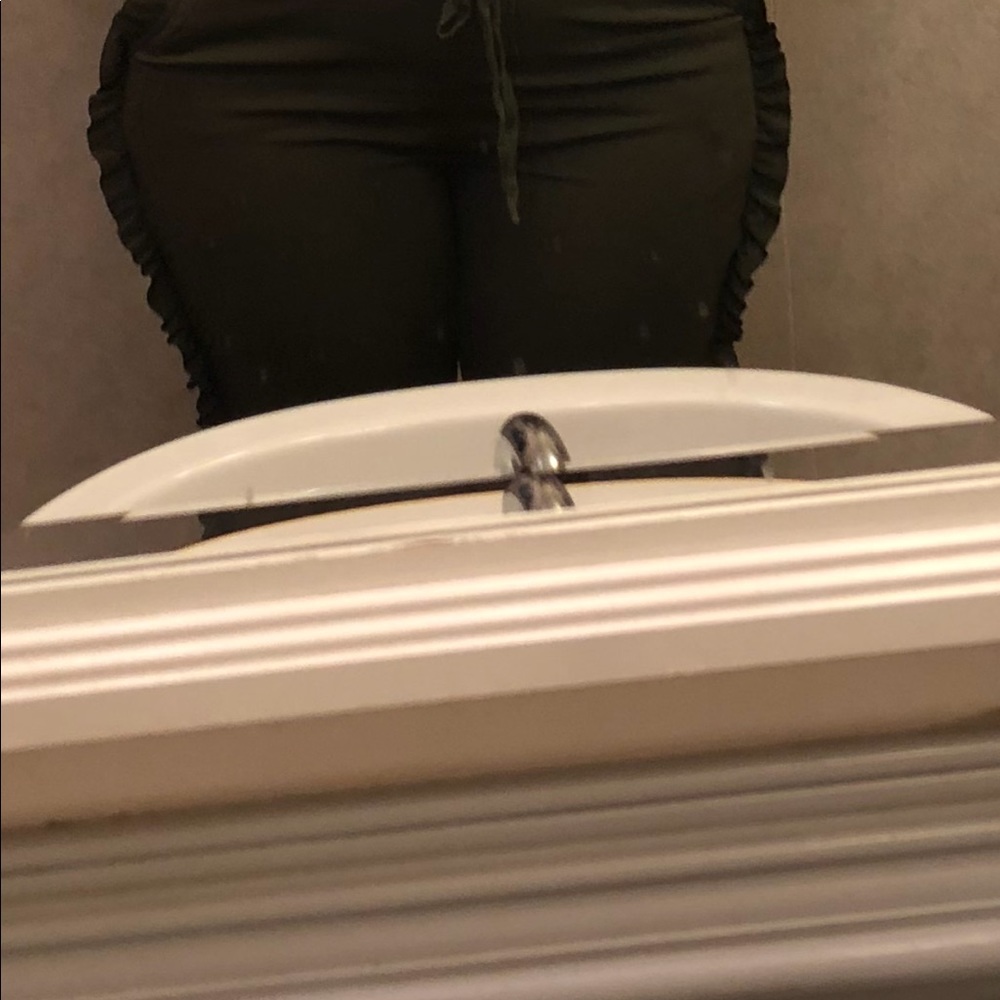 2 piece set - Picture 2 of 2